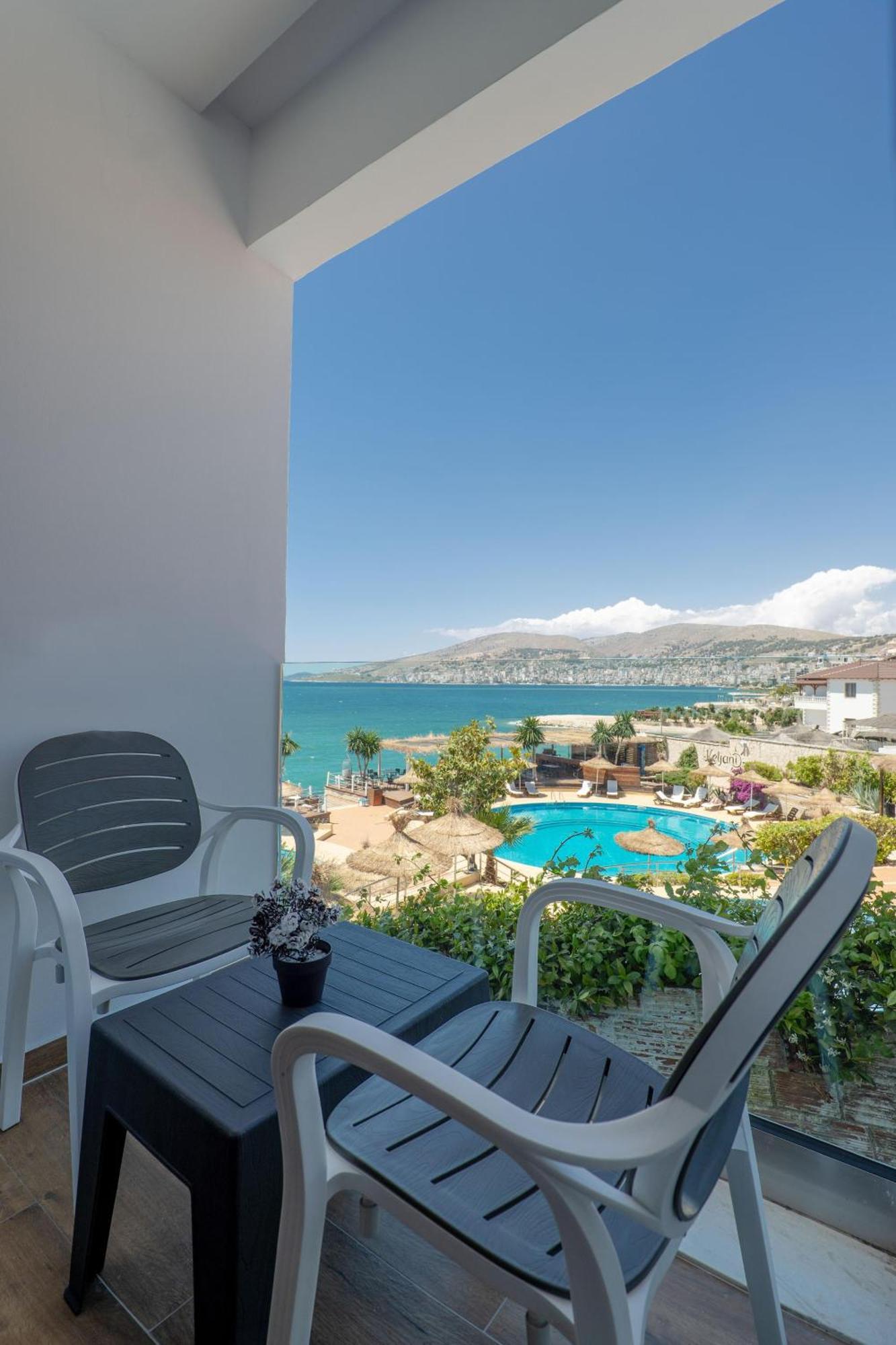 Hotel Emblem Sarande Exterior photo